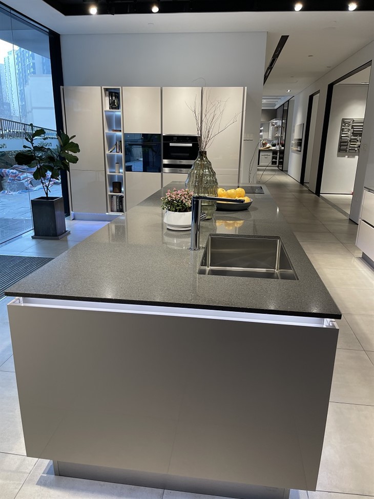 Matte white acrylic finish kitchen cabinet (1)